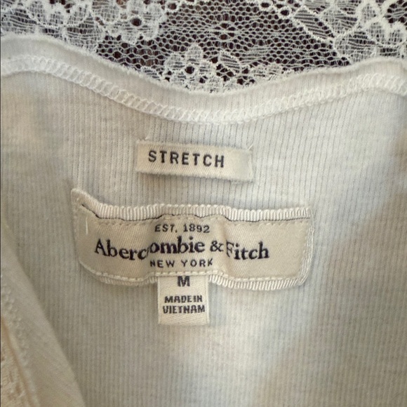 Abercrombie & Fitch White Lace Detail Top - Picture 2 of 5